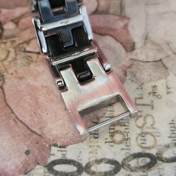 Vintage Watches Anne Klein Black Dial Crystal Bezel Watch Two-Tone Bracelet - Picture 10 of 10